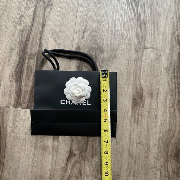 Small Chanel Shopping Bag and ribbon - Picture 3 of 6